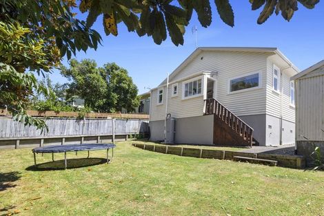 Photo of property in 22 Ngaio Street, Strandon, New Plymouth, 4312