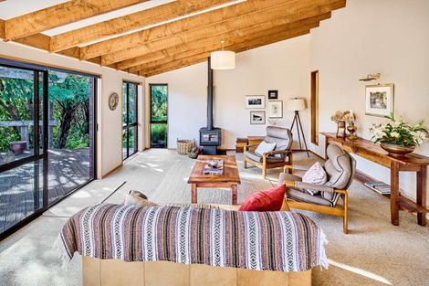 Photo of property in 25a Mt Cecil Road, Moonshine Valley, Porirua, 5381