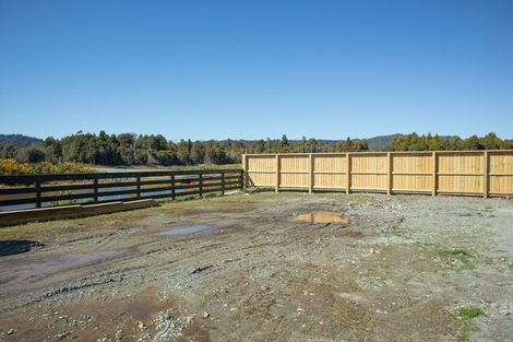 Photo of property in 10a Hinau Crescent, Kaiata, Greymouth, 7805