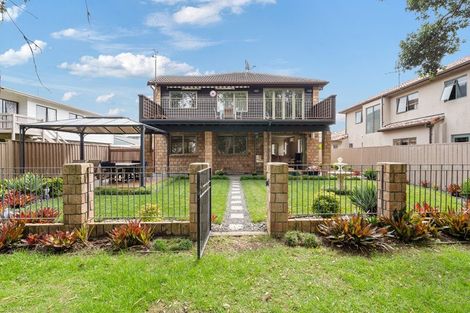 Photo of property in 165a Centreway Road, Orewa, 0931