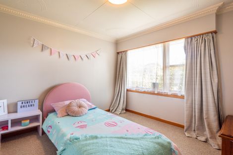 Photo of property in 121 Main Road, Fairfield, Dunedin, 9018