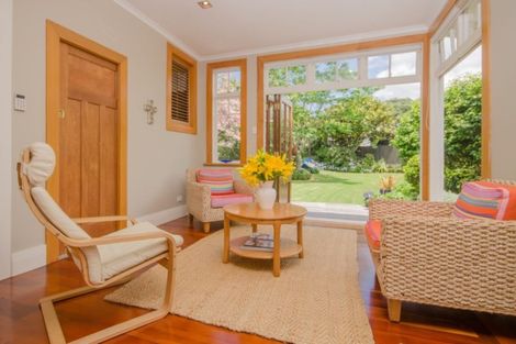 Photo of property in 82 Quadrant Road, Onehunga, Auckland, 1061
