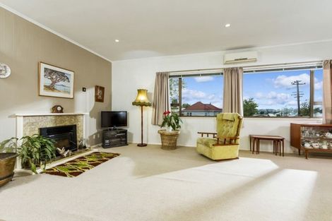 Photo of property in 2/7 Egremont Street, Belmont, Auckland, 0622