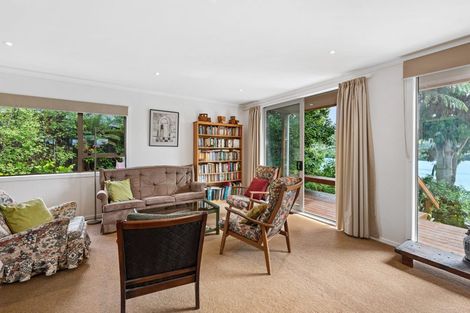 Photo of property in 8 Ronald Road, Lake Tarawera, Rotorua, 3076
