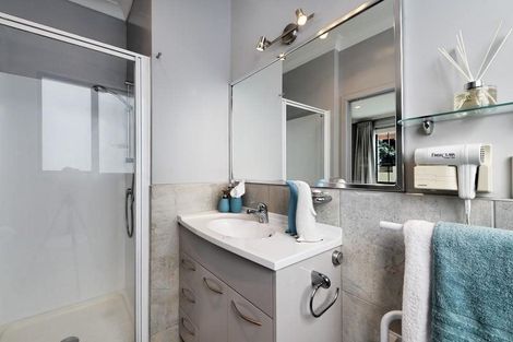 Photo of property in 11k Clearwater Cove, West Harbour, Auckland, 0618