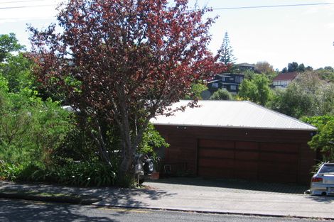 Photo of property in 53 Beulah Avenue, Rothesay Bay, Auckland, 0630