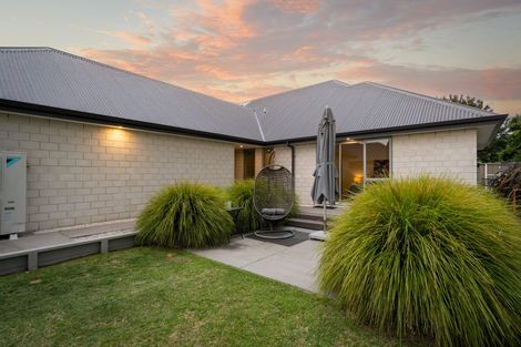 Photo of property in 17 Henry Bell Close, Leamington, Cambridge, 3432