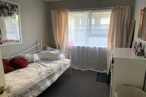 Photo of property in 39 Palmcrest Grove, Highland Park, Auckland, 2010