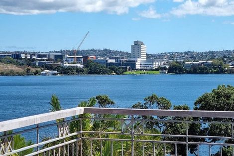 Photo of property in 1/248 Hurstmere Road, Takapuna, Auckland, 0622