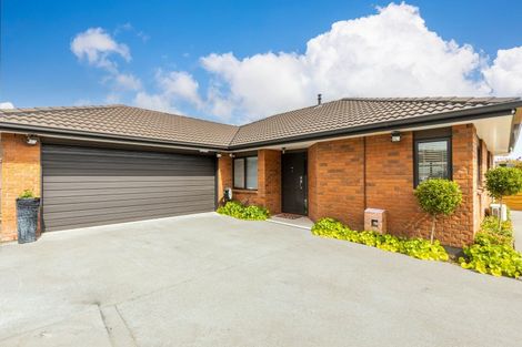 Photo of property in 24 Ainslee Street, Highlands Park, New Plymouth, 4312