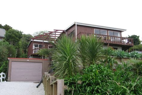 Photo of property in 27 Tutaritari Road, Hahei, Whitianga, 3591