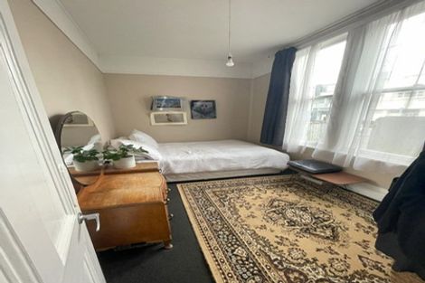 Photo of property in 2a Russell Terrace, Newtown, Wellington, 6021