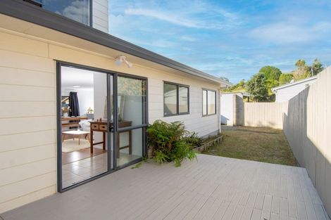 Photo of property in 5b James Cook Drive, Welcome Bay, Tauranga, 3112