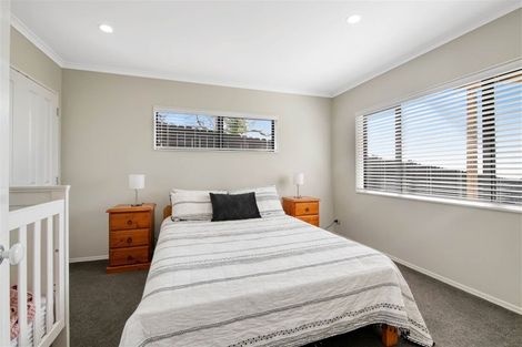 Photo of property in 108 Vipond Road, Stanmore Bay, Whangaparaoa, 0932