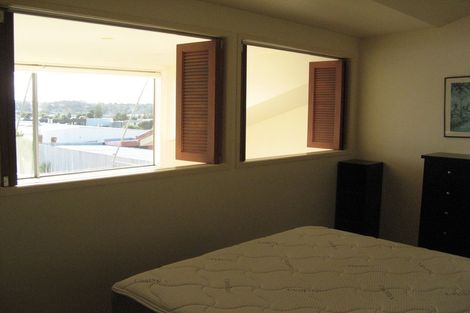 Photo of property in 1f/30 Westward Ho, Glen Eden, Auckland, 0602