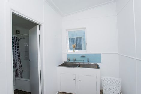 Photo of property in 115 Fox Street, Whataupoko, Gisborne, 4010