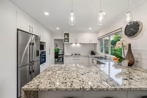 Photo of property in 136 Kilkenny Drive, East Tamaki Heights, Auckland, 2016