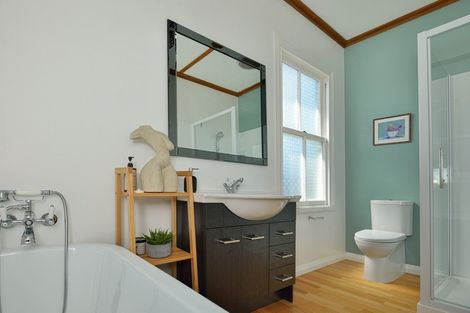 Photo of property in 16 Domett Street, Whataupoko, Gisborne, 4010