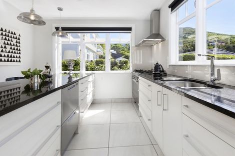 Photo of property in 2 Makererua Street, Ngaio, Wellington, 6035