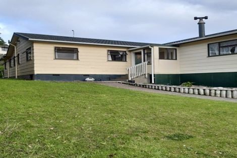 Photo of property in 142 Mark Avenue, Grenada Village, Wellington, 6037