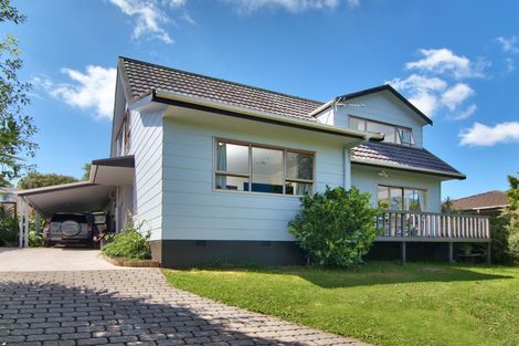 Photo of property in 123 Wirihana Road, Titirangi, Auckland, 0604