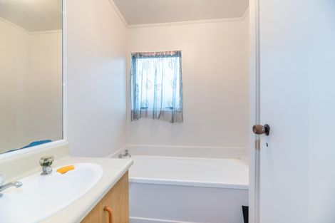 Photo of property in 2/78 Palmers Road, Clendon Park, Auckland, 2103