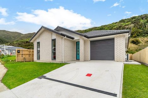 Photo of property in 126 Silverstream Road, Crofton Downs, Wellington, 6035