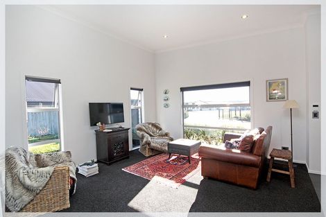 Photo of property in 28 Andrews Street, Foxton Beach, Foxton, 4815