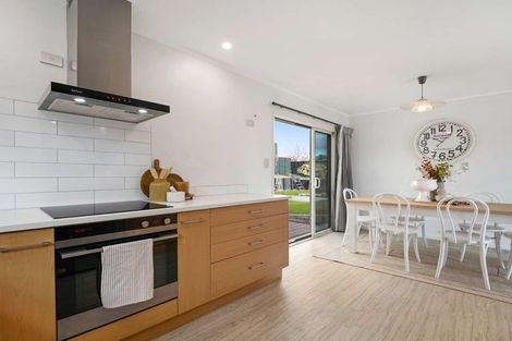 Photo of property in 24 Harbelle Close, Bethlehem, Tauranga, 3110
