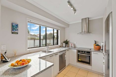 Photo of property in 9b Owens Road, Waiuku, 2123