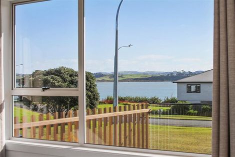 Photo of property in 172 Torkar Road, Clarks Beach, 2122