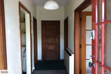 Photo of property in 5 Anderson Street, Hokowhitu, Palmerston North, 4410