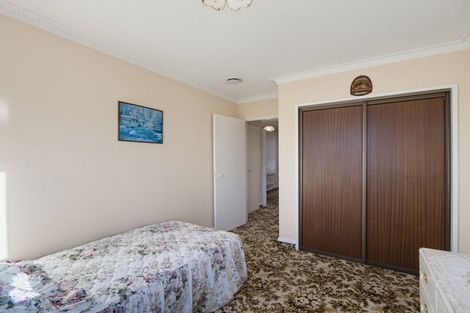 Photo of property in 1/102 Lake Terrace Road, Burwood, Christchurch, 8061