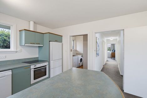 Photo of property in 16 Colesbury Street, Bishopdale, Christchurch, 8053