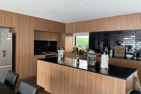 Photo of property in 79 Melbourne Road, Island Bay, Wellington, 6023