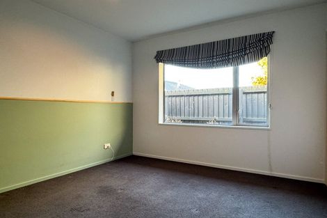 Photo of property in 21 Dunsford Close, Halswell, Christchurch, 8025