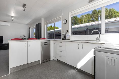 Photo of property in 16b Marere Avenue, Paraparaumu, 5032