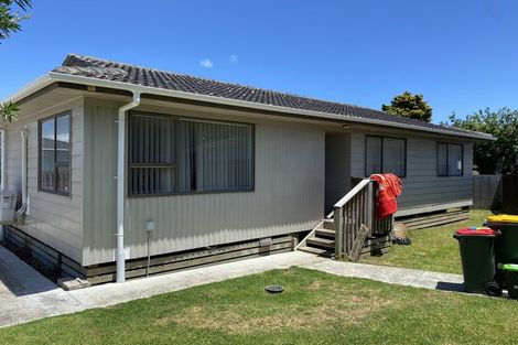 Photo of property in 8a Quintal Place, Papatoetoe, Auckland, 2025