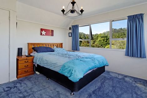 Photo of property in 123 Wirihana Road, Titirangi, Auckland, 0604