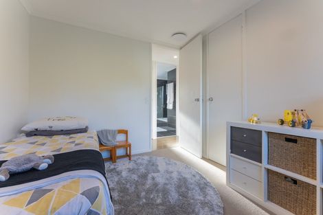 Photo of property in 1/26 Waiora Road, Stanmore Bay, Whangaparaoa, 0932