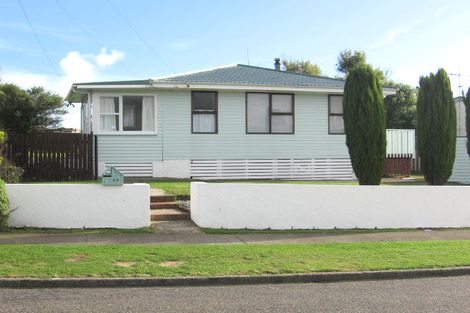 Photo of property in 30 Waiuta Street, Titahi Bay, Porirua, 5022