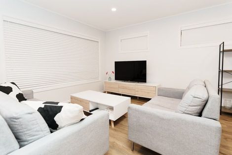 Photo of property in 26 Toru Street, Te Atatu Peninsula, Auckland, 0610