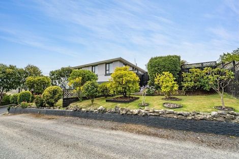 Photo of property in 16 Tomkins Street, Green Island, Dunedin, 9018