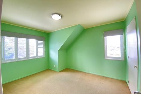 Photo of property in 8 Picasso Drive, West Harbour, Auckland, 0618