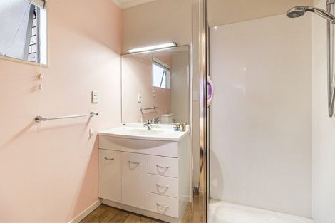 Photo of property in 4 Astor Place, Orewa, 0931