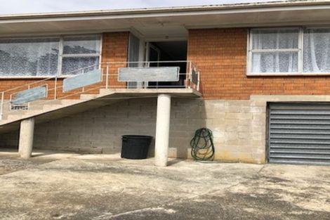 Photo of property in 2/9 Commissariat Road, Mount Wellington, Auckland, 1060