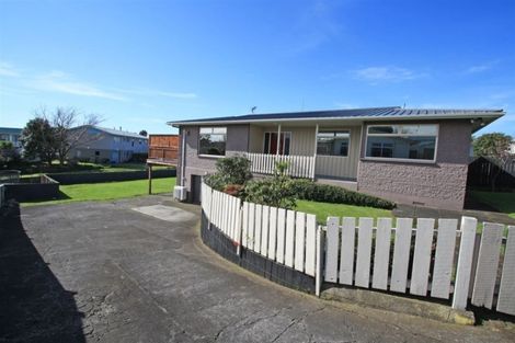 Photo of property in 32 Sole Avenue, Bell Block, New Plymouth, 4312