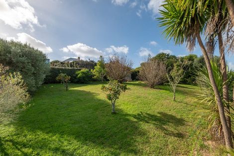 Photo of property in 1/11 Pullum Street, Birkenhead, Auckland, 0626