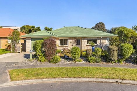 Photo of property in 27 Villa Grove, Paraparaumu, 5032