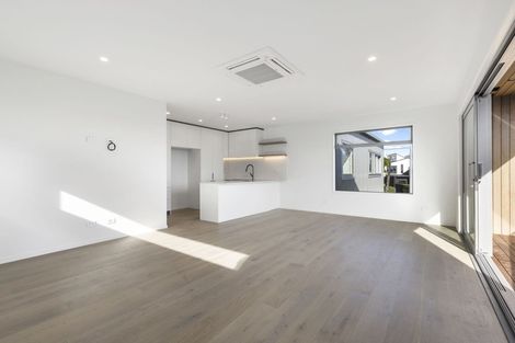 Photo of property in 2/12 Killarney Road, Frankton, Hamilton, 3204